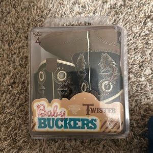Baby boy Twister boots. Size 4.